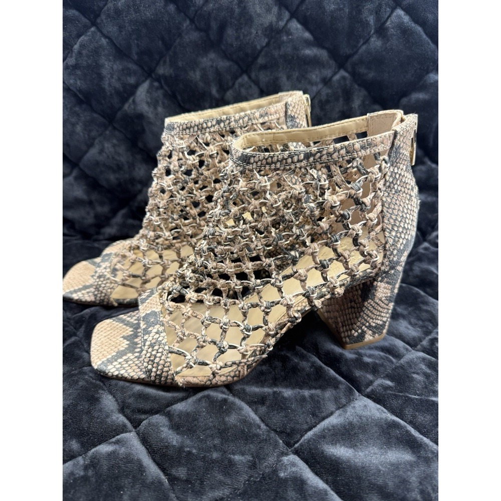 Vince Camuto Women's Sabrinna Ankle Boot Sandal Snake Print Size Sz 8.5
